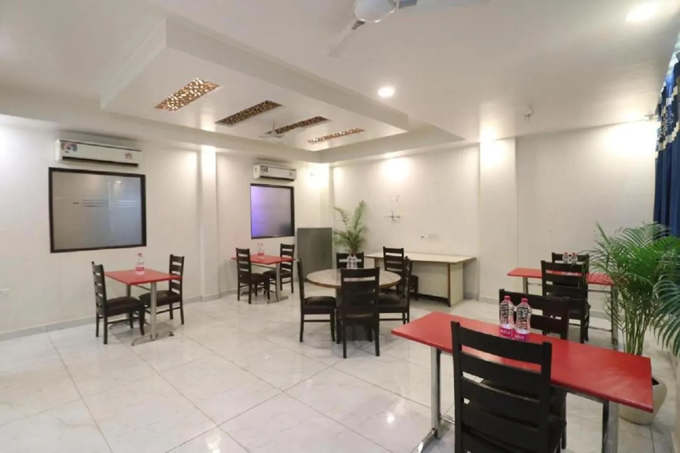 Hotel Park Suites A Family Hotel Near Airport New Delhi India
